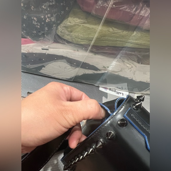 MCM STUDS 2wayBag - Picture 2 of 11